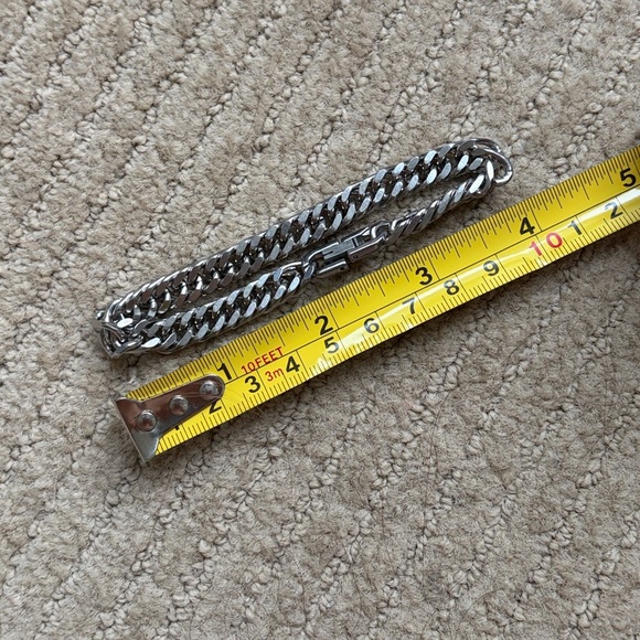 Diamond Quality Jewelry Chain Bracelet - Picture 2 of 8